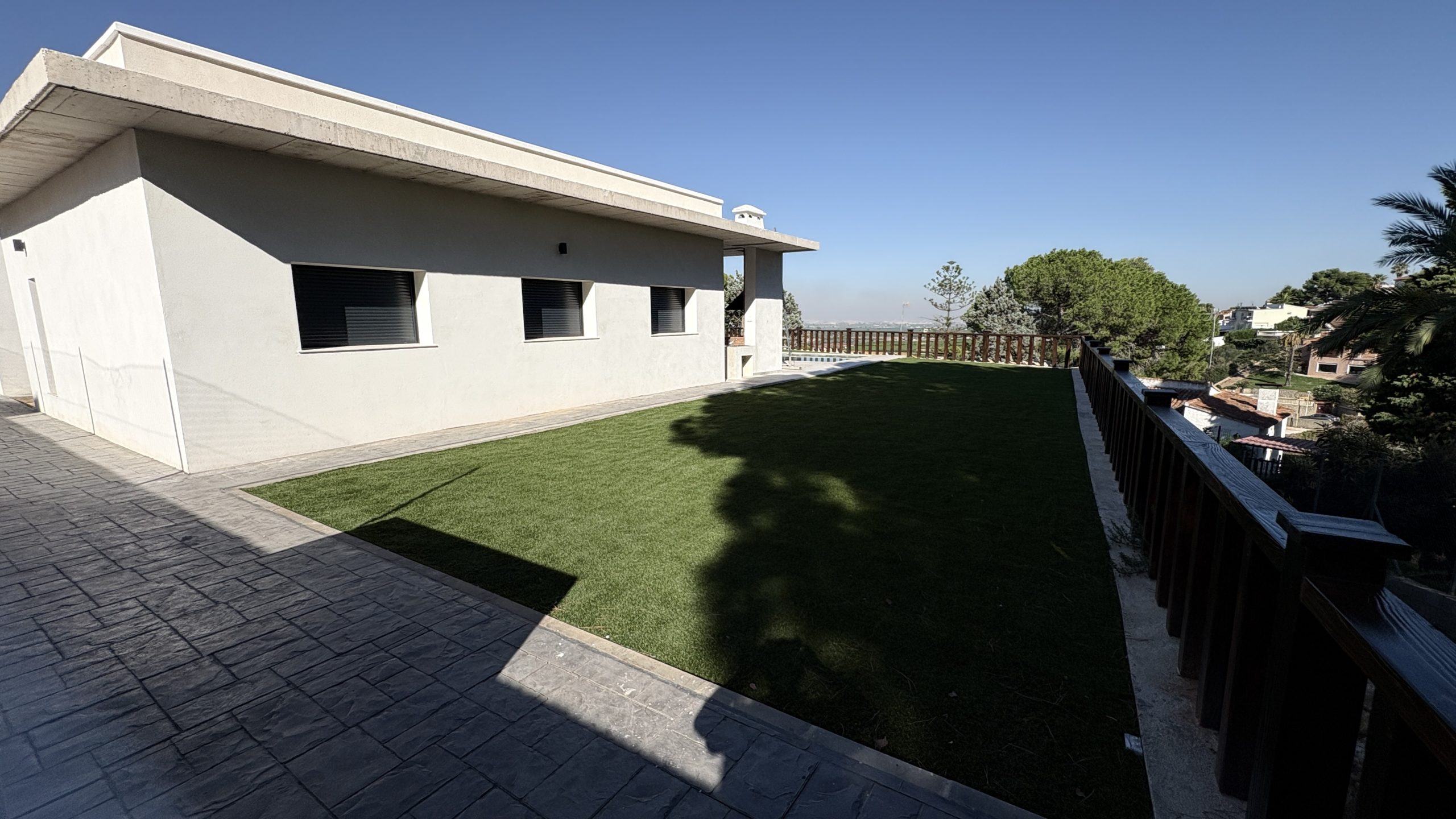 Casa de hormigón moderna en Valencia